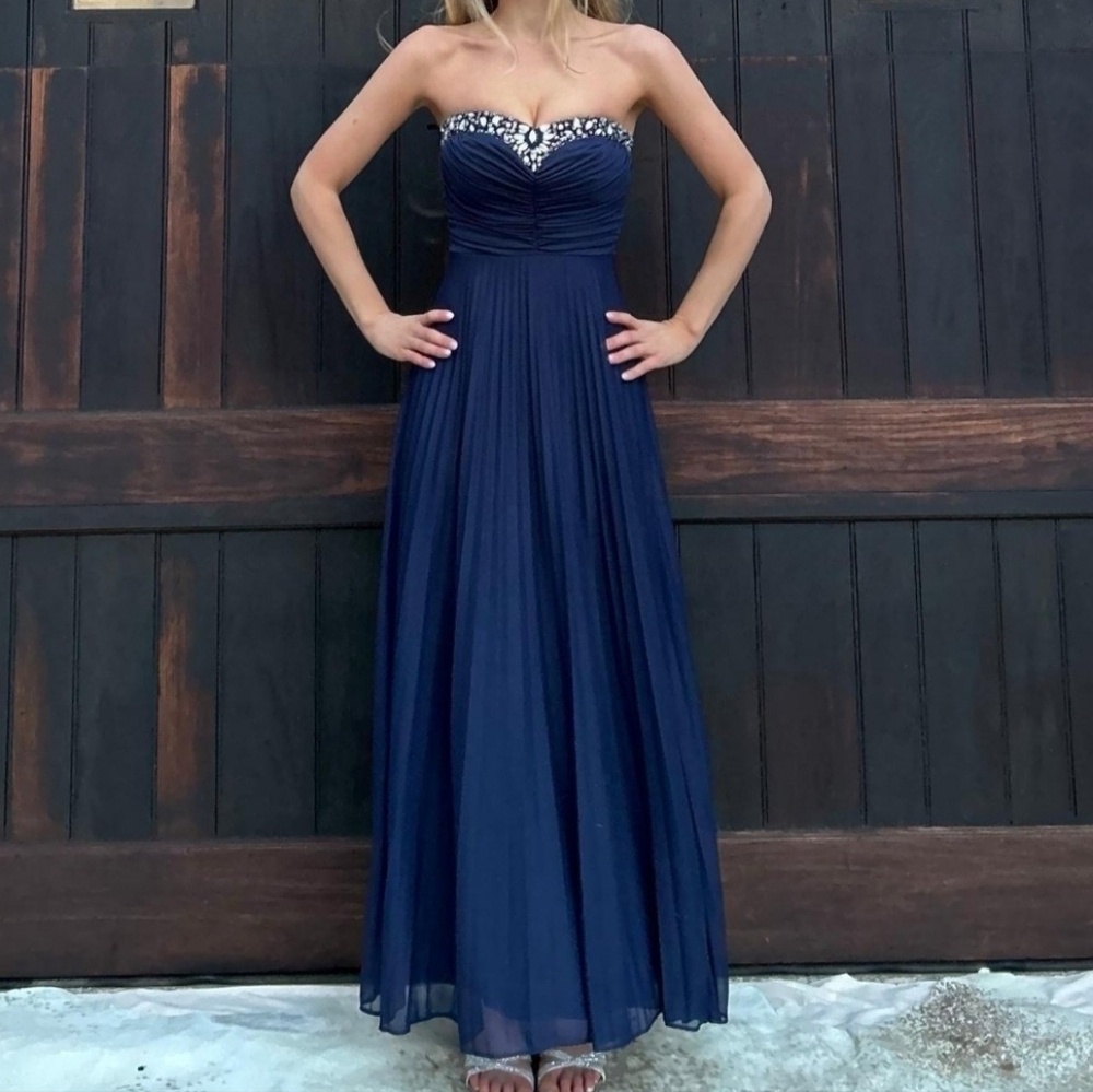 B. Darlin Strapless Navy Dress - Picture 12 of 13
